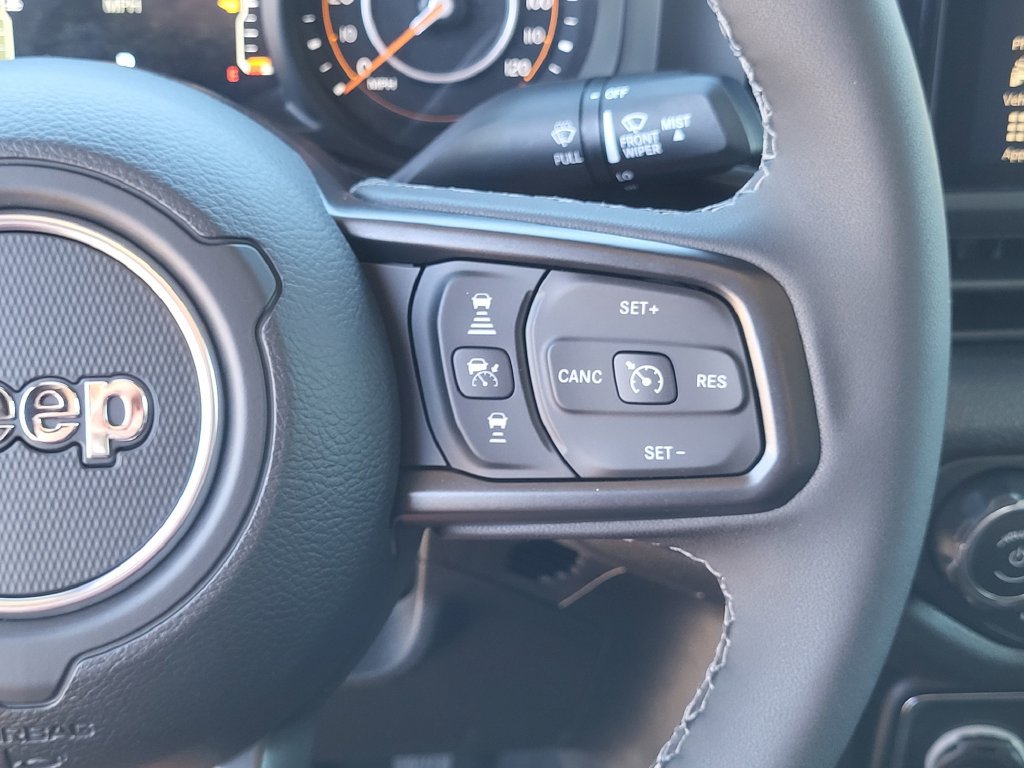 New 2026 Jeep Gladiator Sport AWD/4WD image 18