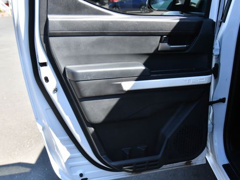 Used 2024 Toyota Tacoma TRD Off-Road image 37