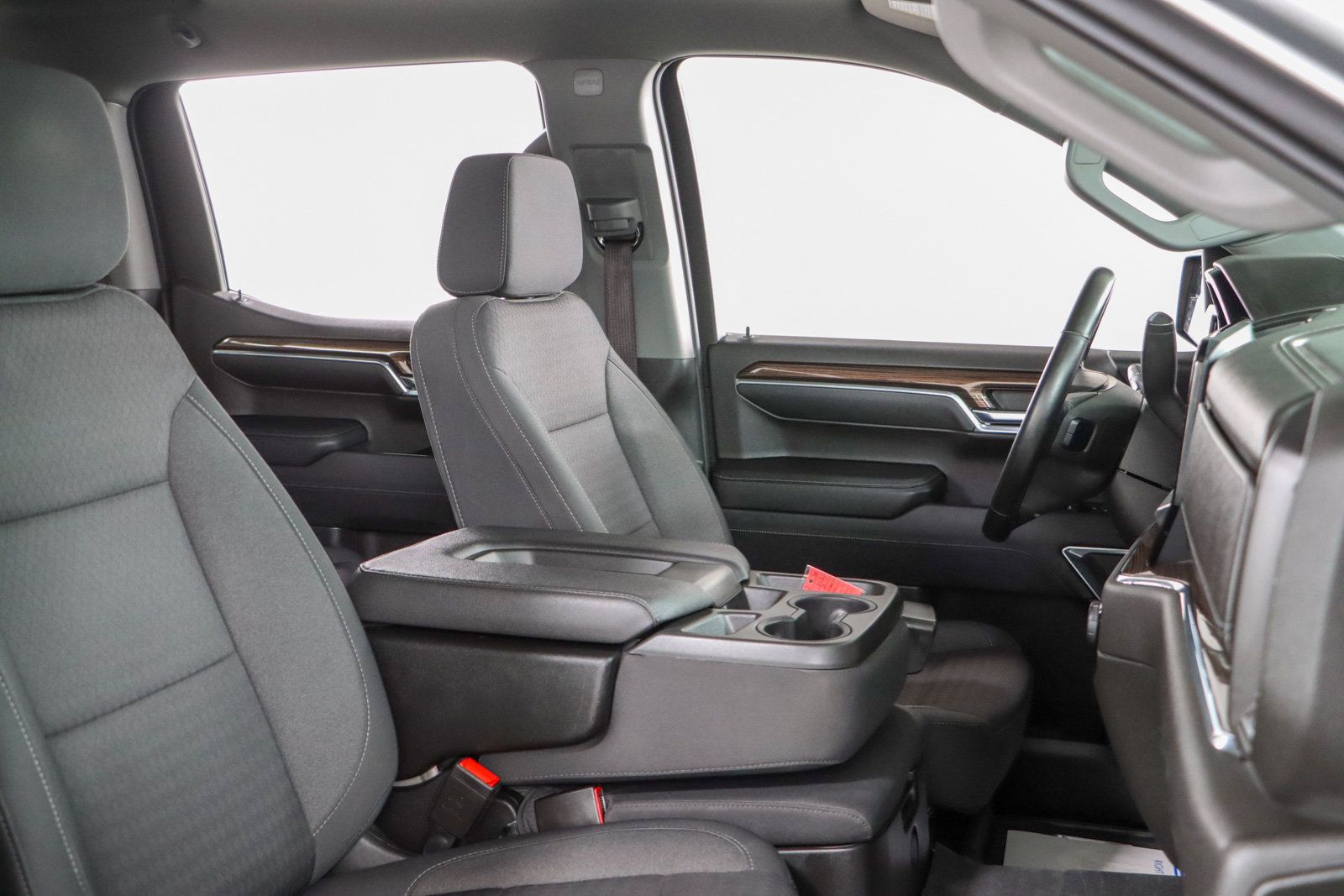 Used 2023 Chevrolet Silverado 1500 RST AWD/4WD image 27