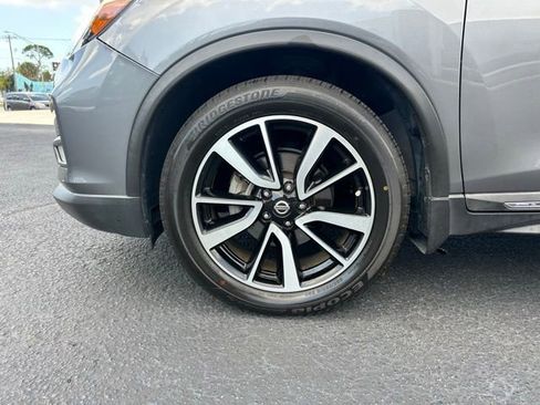 Used 2020 Nissan Rogue SL w/ Premium Package image 9