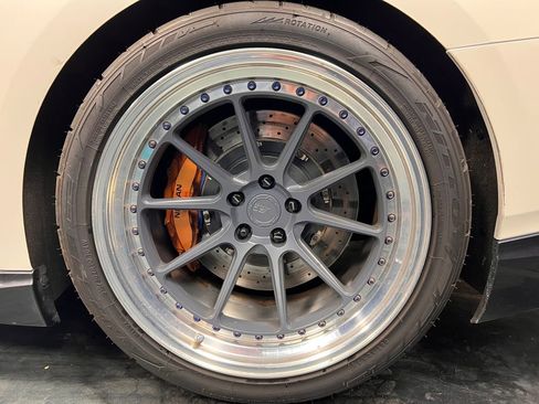 Used 2020 Nissan GT-R Premium w/ Premium Interior Package image 27