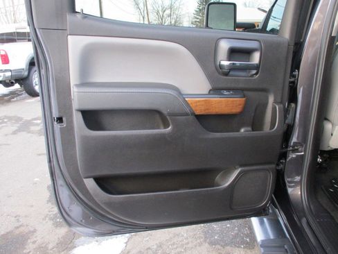 Used 2016 Chevrolet Silverado 2500 LTZ w/ LTZ Plus Package image 39