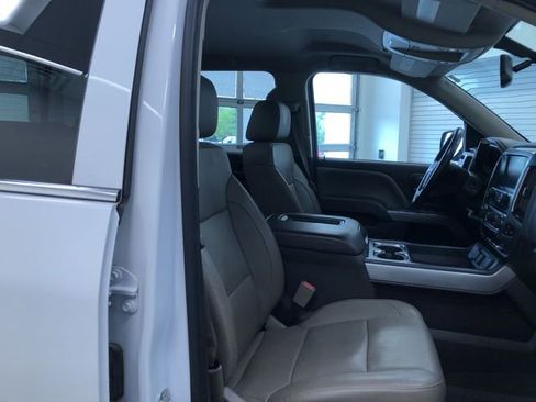 Used 2016 Chevrolet Silverado 1500 LTZ Z71 w/ LTZ Plus Package AWD/4WD image 17