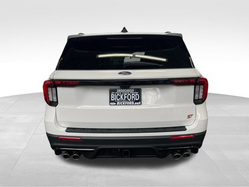 Used 2025 Ford Explorer ST image 6
