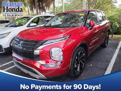 Used 2024 Mitsubishi Outlander SE