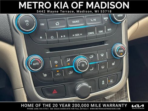 Used 2014 Chevrolet Malibu LT FWD image 23