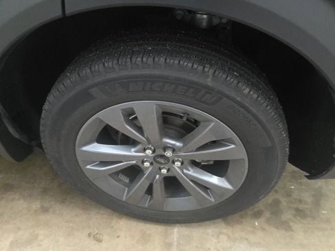 Certified 2023 Ford Explorer XLT w/ Equipment Group 202A AWD/4WD image 13