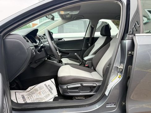 Used 2017 Volkswagen Jetta S FWD image 10