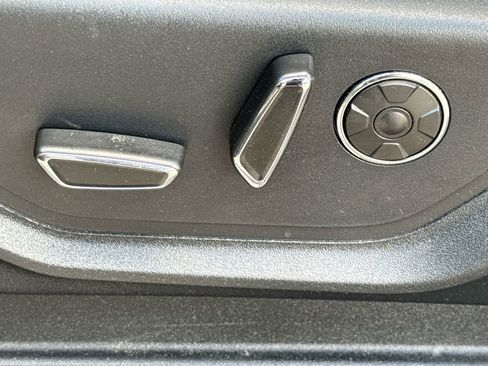 Used 2020 Ford F150 Platinum w/ Equipment Group 701A Luxury image 26