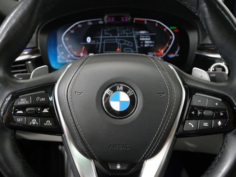 Used 2021 BMW 530i xDrive w/ Executive Package AWD/4WD image 16