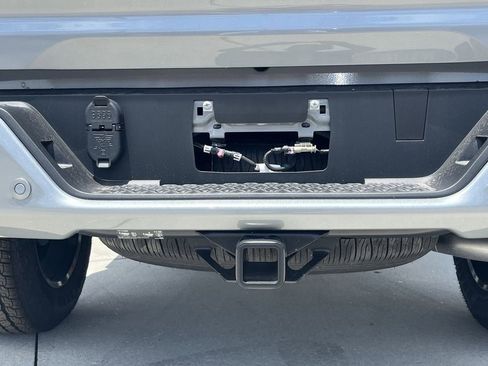New 2026 GMC Canyon Elevation w/ Convenience Package RWD image 14