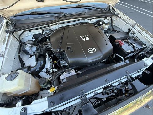 Used 2010 Toyota Tacoma PreRunner RWD image 20