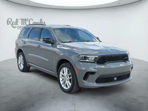 Used 2025 Dodge Durango GT AWD/4WD image 3