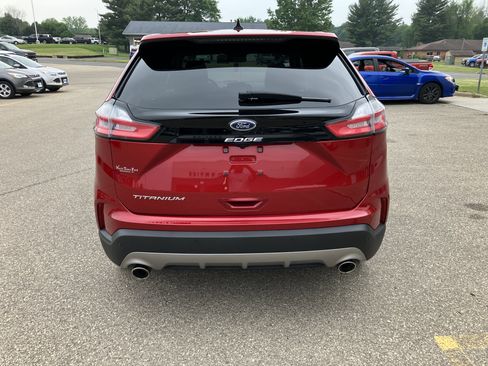 Used 2024 Ford Edge Titanium w/ Equipment Group 301A AWD/4WD image 7