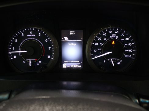 Used 2015 Toyota Sienna XLE Premium FWD image 42