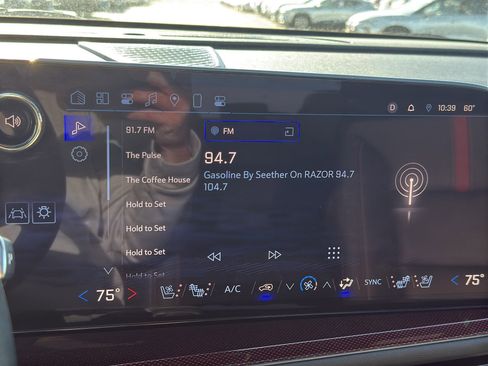 Certified 2024 Chevrolet Traverse RS w/ LPO, Floor Liner Package image 18