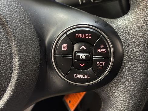 Used 2020 Kia Soul S FWD image 23