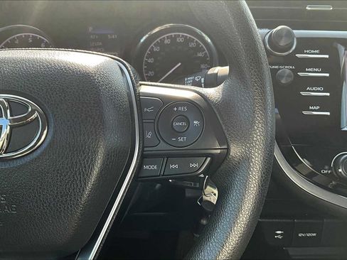 Used 2019 Toyota Camry LE FWD image 22