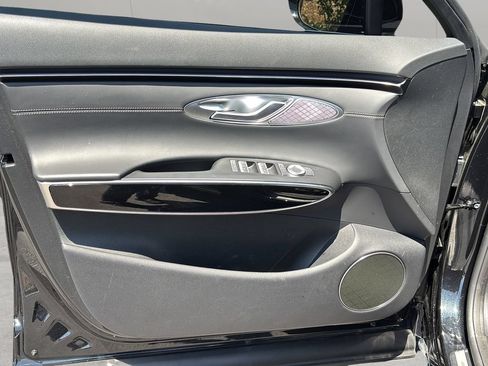 Certified 2026 Genesis GV70 2.5T AWD/4WD image 11