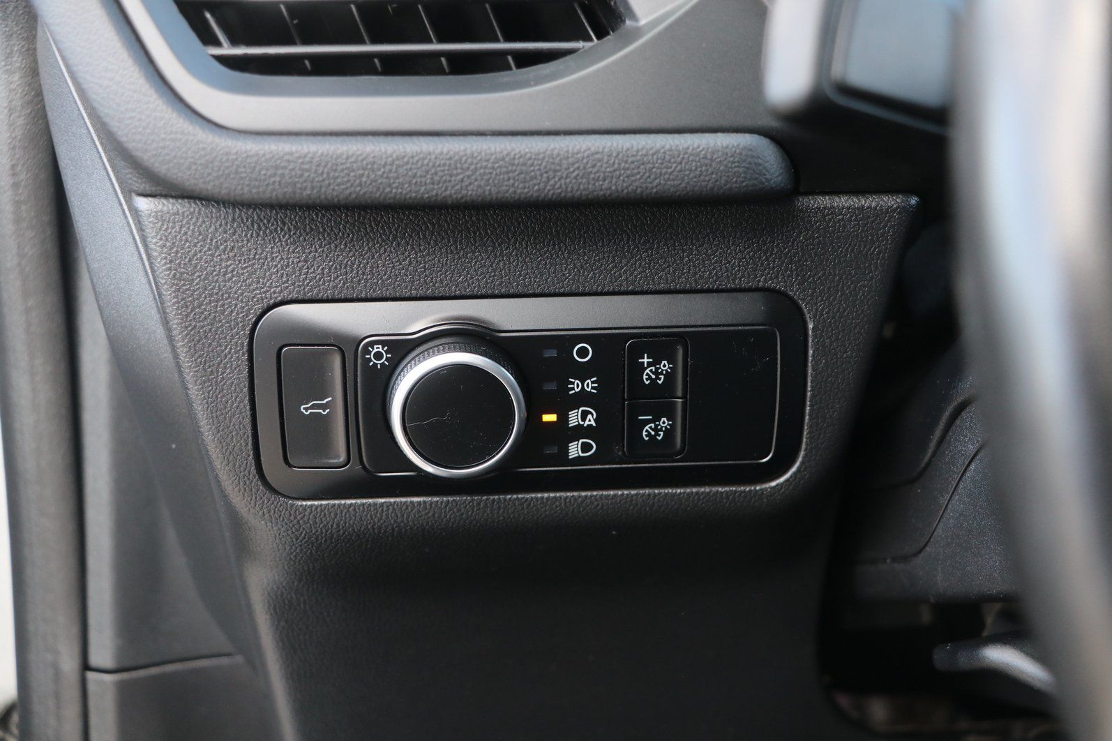 Used 2024 Ford Escape Active w/ Cold Weather Package FWD image 12