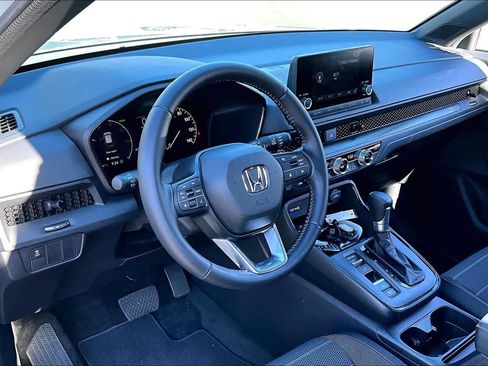 Used 2025 Honda CR-V Sport image 17