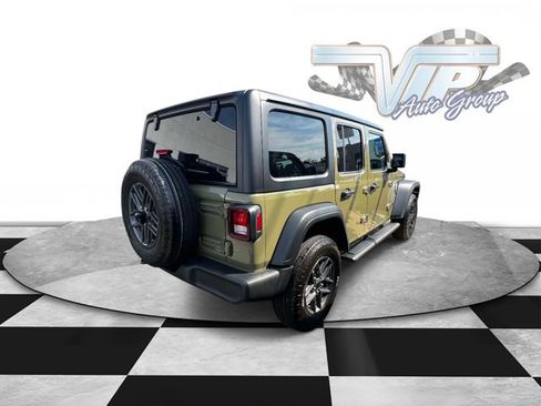 Used 2026 Jeep Wrangler Unlimited Sport AWD/4WD image 3
