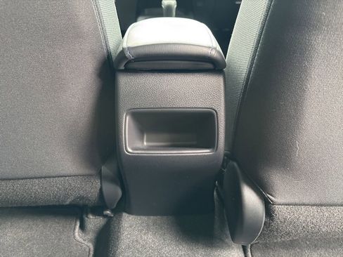 Used 2022 Toyota Corolla SE w/ Carpet Mat Package (TMS) FWD image 46
