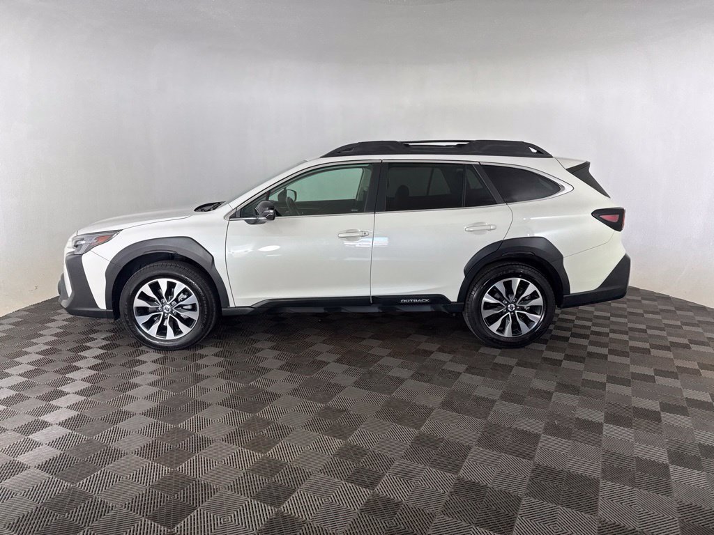 Used 2024 Subaru Outback Limited XT AWD/4WD image 13