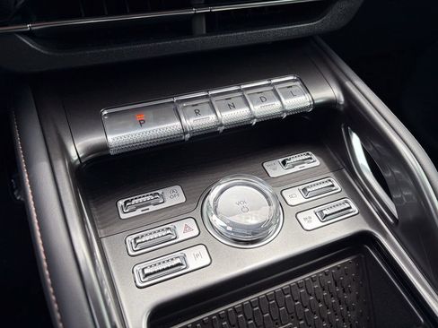 New 2026 Lincoln Nautilus Reserve AWD/4WD image 35