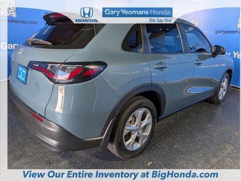 Certified 2025 Honda HR-V LX image 7