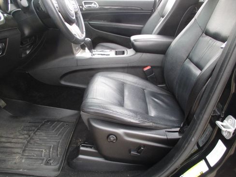 Used 2013 Jeep Grand Cherokee Laredo image 15