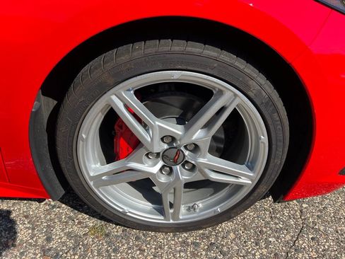 Used 2023 Chevrolet Corvette Stingray Premium Cpe w/ Battery Protection Package RWD image 30