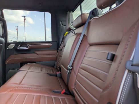 Used 2024 GMC Sierra 2500 Denali Ultimate w/ Max Trailering Package AWD/4WD image 14