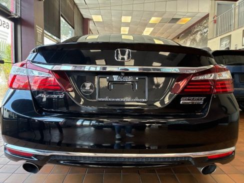 Used 2017 Honda Accord Sport Special Edition image 8