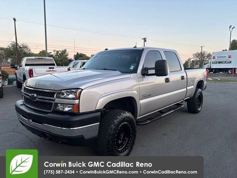 Used 2005 Chevrolet Silverado 2500 LT w/ Heavy-Duty Power Package AWD/4WD image 1
