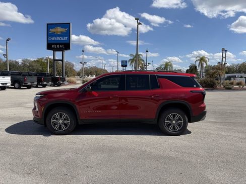 New 2026 Chevrolet Traverse LT image 6