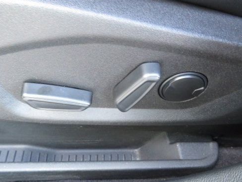 Certified 2022 Ford Edge ST-Line image 17