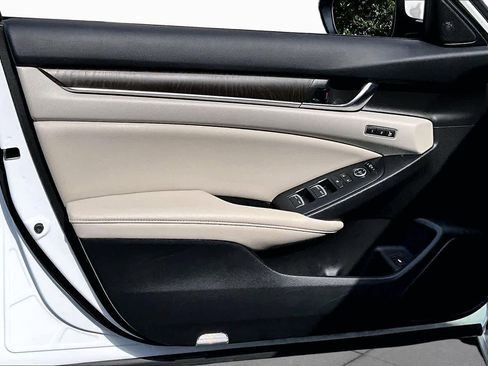 Used 2022 Honda Accord EX-L image 22