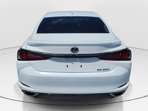 Certified 2023 Lexus ES 350 F Sport w/ Accessory Package (Z1) FWD image 5