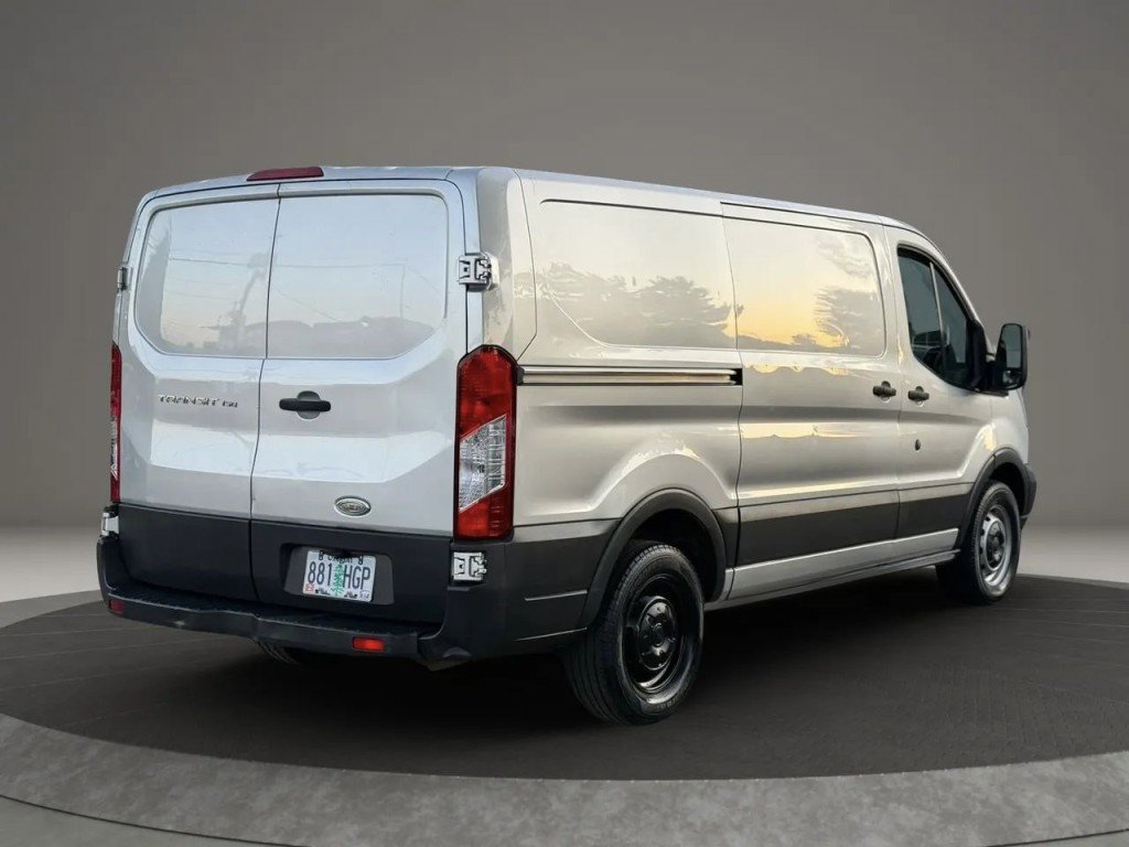 Used 2015 Ford Transit 150 130 Low Roof RWD image 8