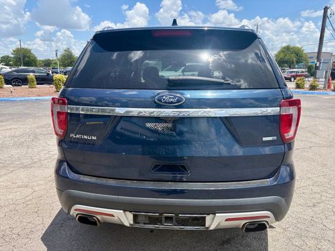 Used 2017 Ford Explorer Platinum AWD/4WD image 6