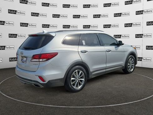 Used 2017 Hyundai Santa Fe Limited w/ Cargo Package image 6