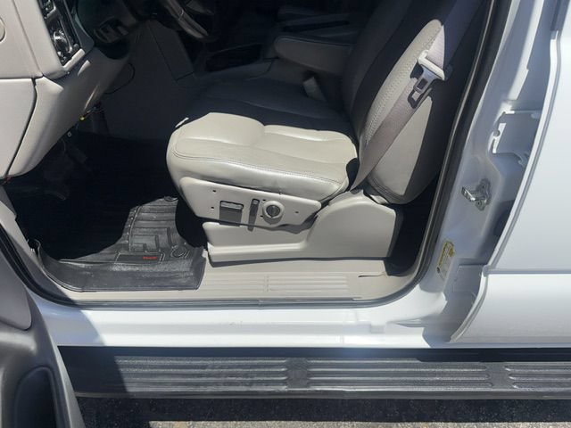 Used 2006 GMC Sierra 3500 SLT w/ Heavy-Duty Power Package AWD/4WD image 38