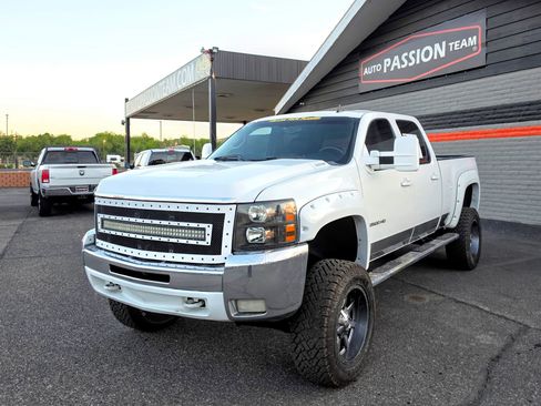 Used 2010 Chevrolet Silverado 2500 LTZ AWD/4WD image 1