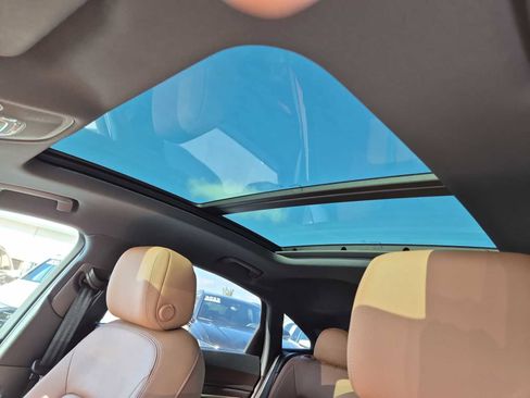 Certified 2024 Audi Q8 e-tron Premium Plus w/ Premium Plus Package image 18