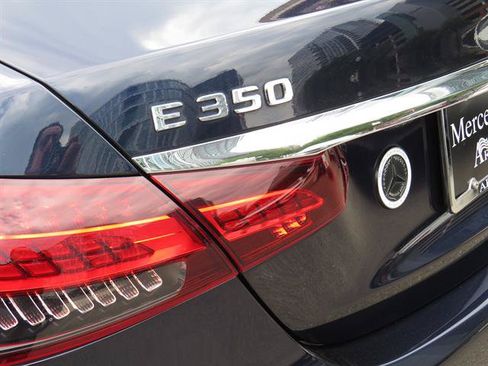 Used 2022 Mercedes-Benz E 350 4MATIC Sedan image 30