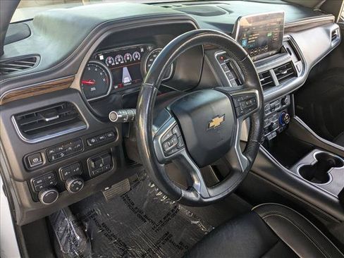 Used 2021 Chevrolet Tahoe Premier w/ Premium Package AWD/4WD image 10