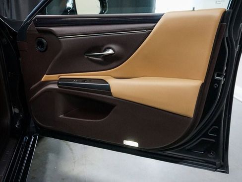 Used 2021 Lexus ES 250 w/ Premium Package image 56