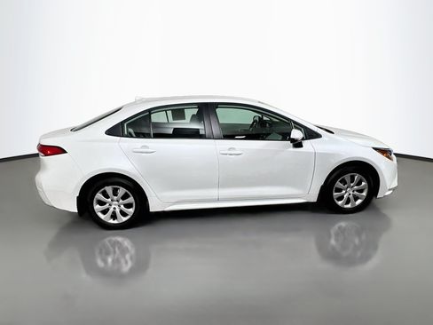 Used 2026 Toyota Corolla LE FWD image 3