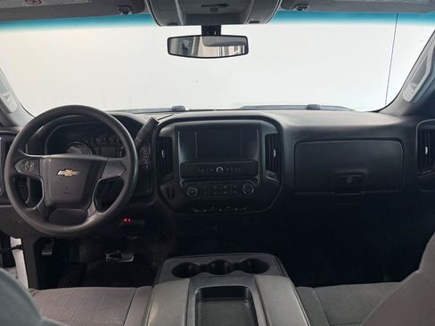 Used 2018 Chevrolet Silverado 2500 W/T w/ Snow Plow Prep Package AWD/4WD image 13